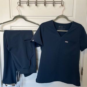 Figs Dark Harbor Scrub Set